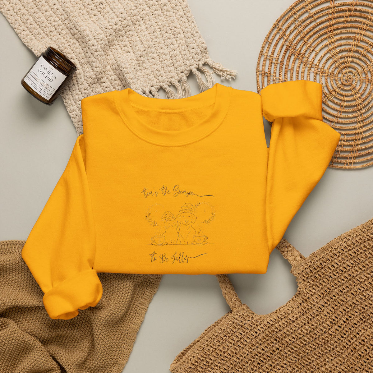 Minimalist Embroidered Graphic Vintage Crest Crewneck Sweatshirt | Tea's The Season